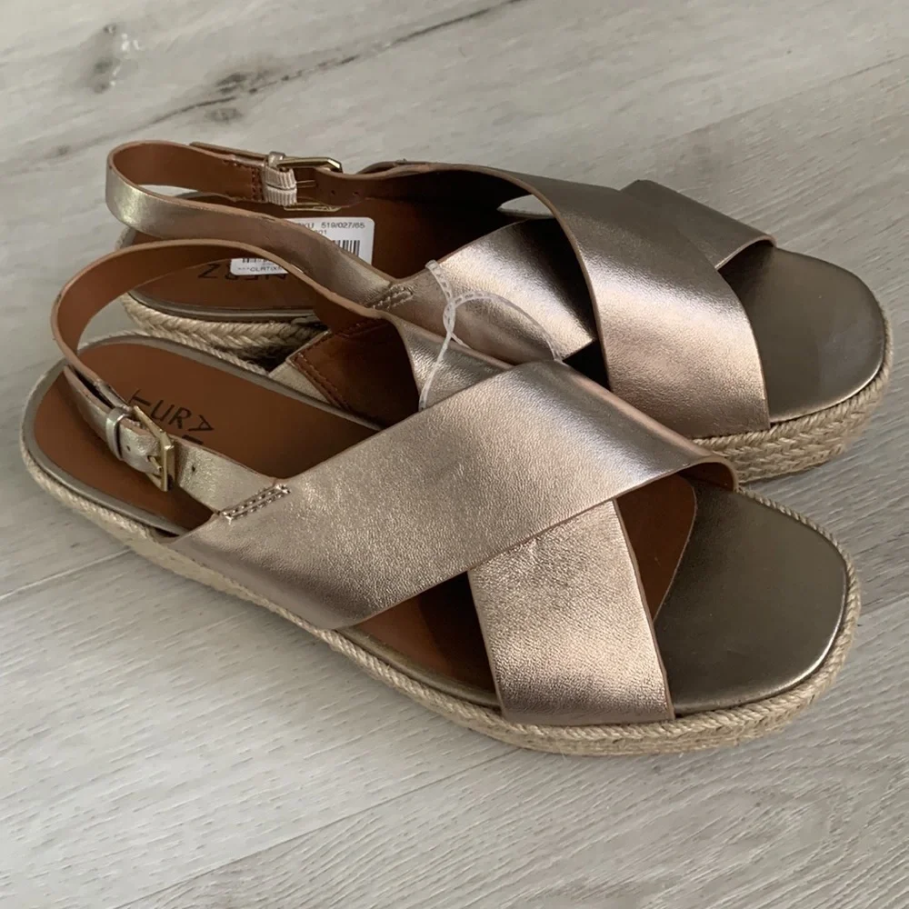 Naturalizer Oak Leather Slingback Espadrille Sandal Size 10 Gold shimmer leather